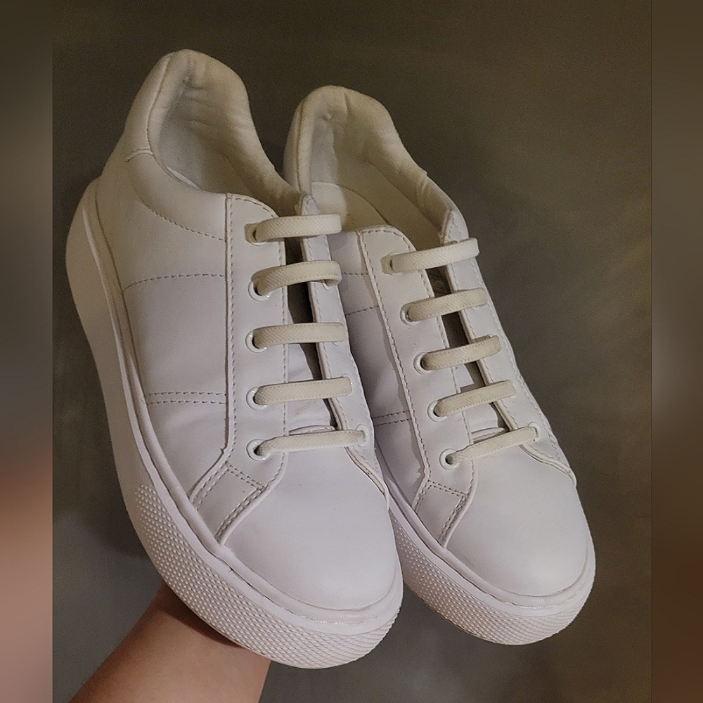 Nine West Sneakers